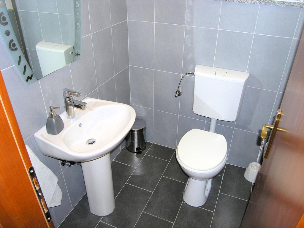 Apartments Dagmar คิร์ก ภายนอก รูปภาพ